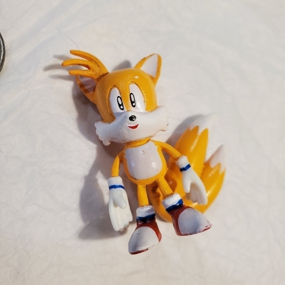Sonic The Hedgehog 2" TAILS PVC action Figure cake topper